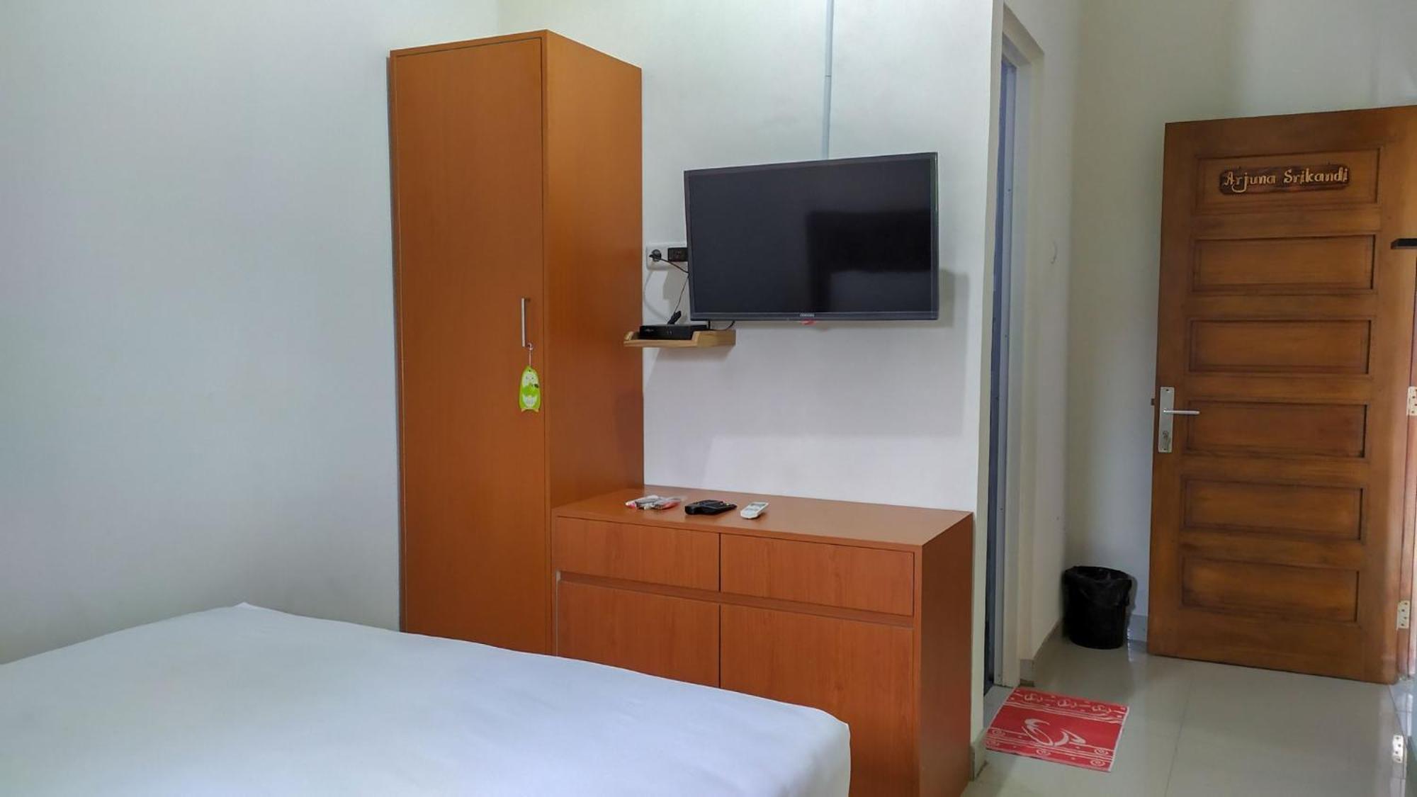 Omah Leren Mitra Reddoorz Near Gembiraloka Zoo Yogyakarta酒店 外观 照片