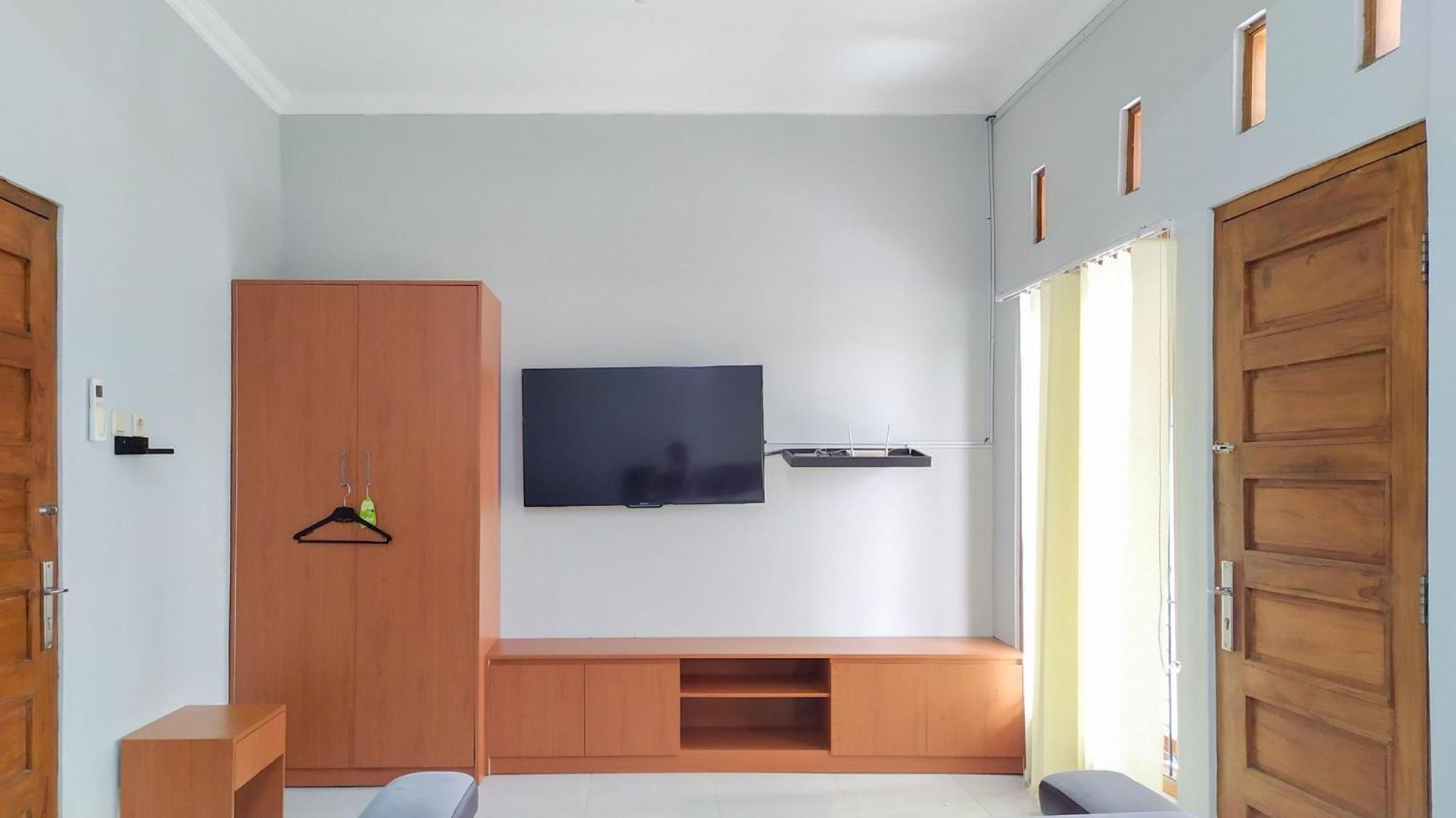 Omah Leren Mitra Reddoorz Near Gembiraloka Zoo Yogyakarta酒店 外观 照片
