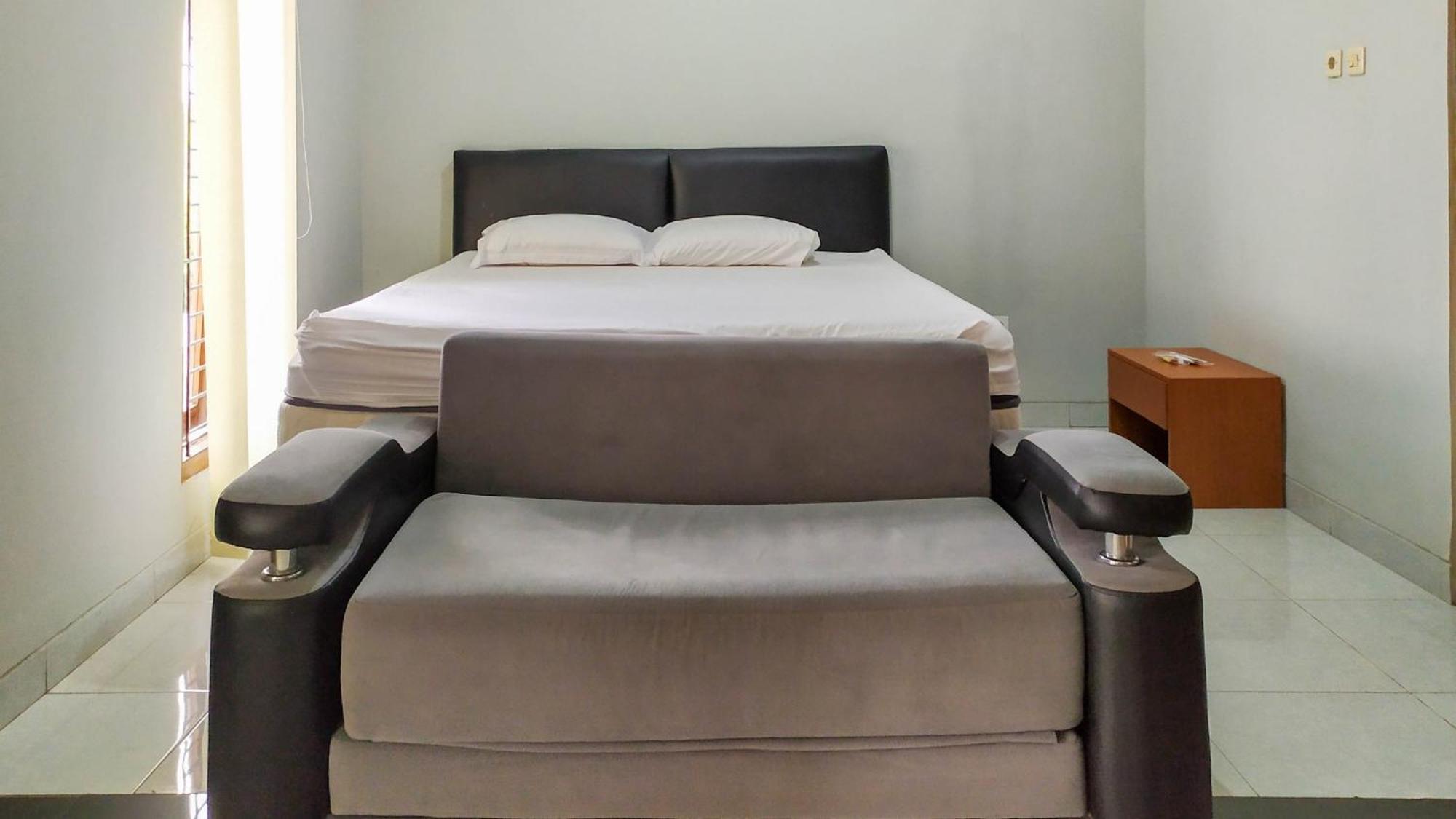 Omah Leren Mitra Reddoorz Near Gembiraloka Zoo Yogyakarta酒店 外观 照片