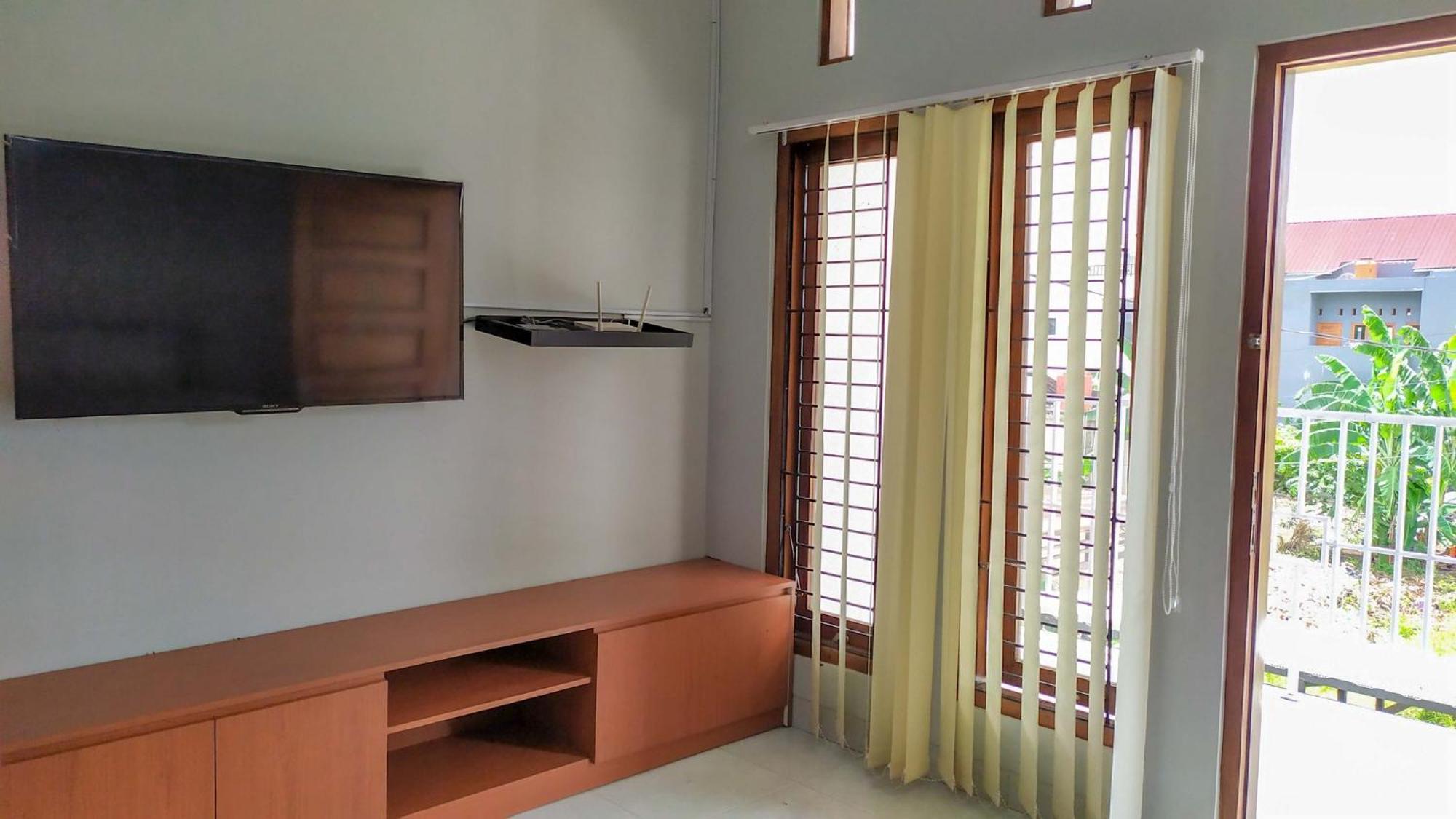 Omah Leren Mitra Reddoorz Near Gembiraloka Zoo Yogyakarta酒店 外观 照片